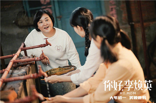绝对演绎全新跨界综艺上线:女明星坐上“导演椅”,玩转演艺圈!